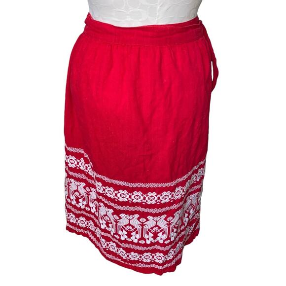 Vintage Retro Embroidered Hem Wrap Skirt Boho Indie Size Small Red and White - Picture 6 of 7
